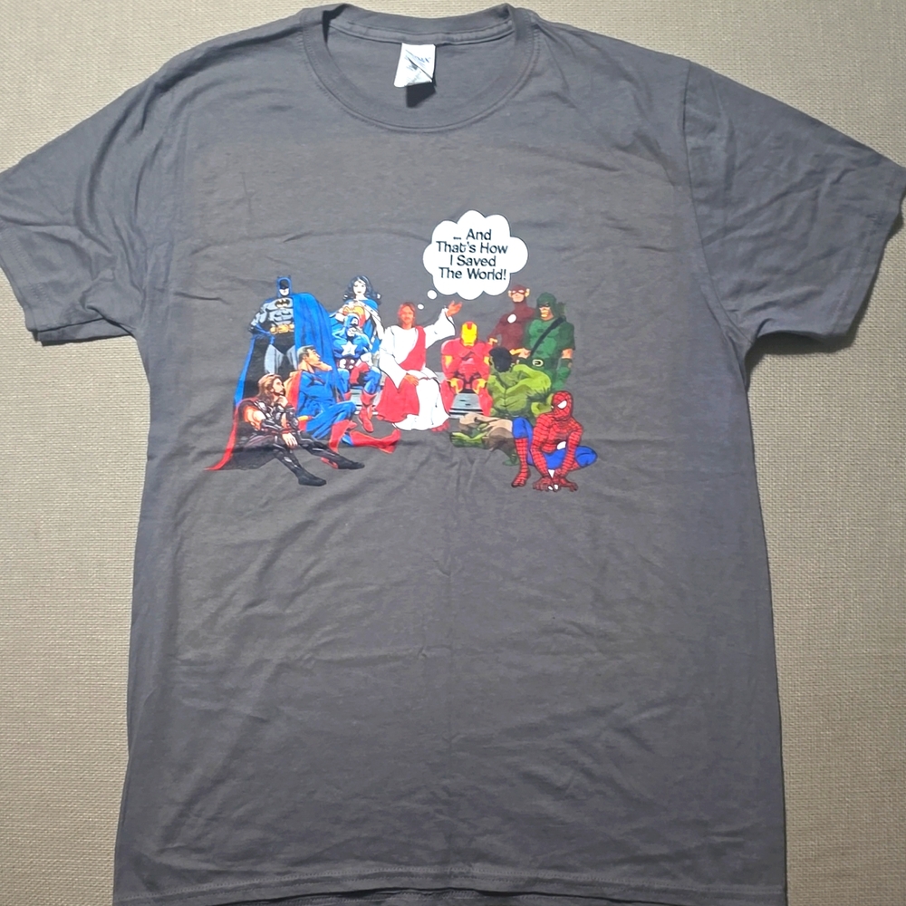 Gildan Jesus Superheros - Gray T-shirt and Thats How I Saved The World The World
